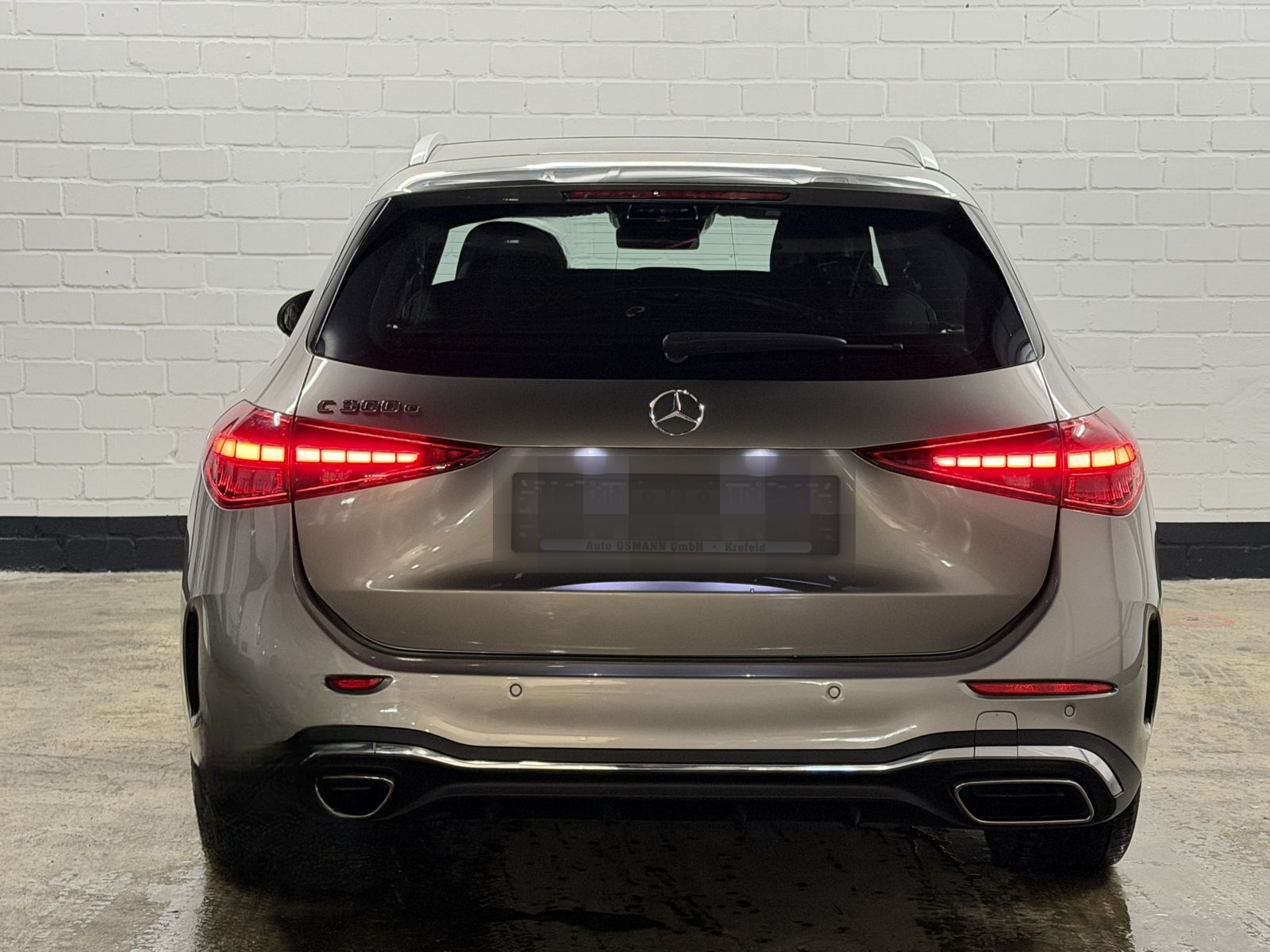 Mercedes-Benz C 300 e T 9G-TRONIC AMG Line | DISTRONIC PLUS foto 3