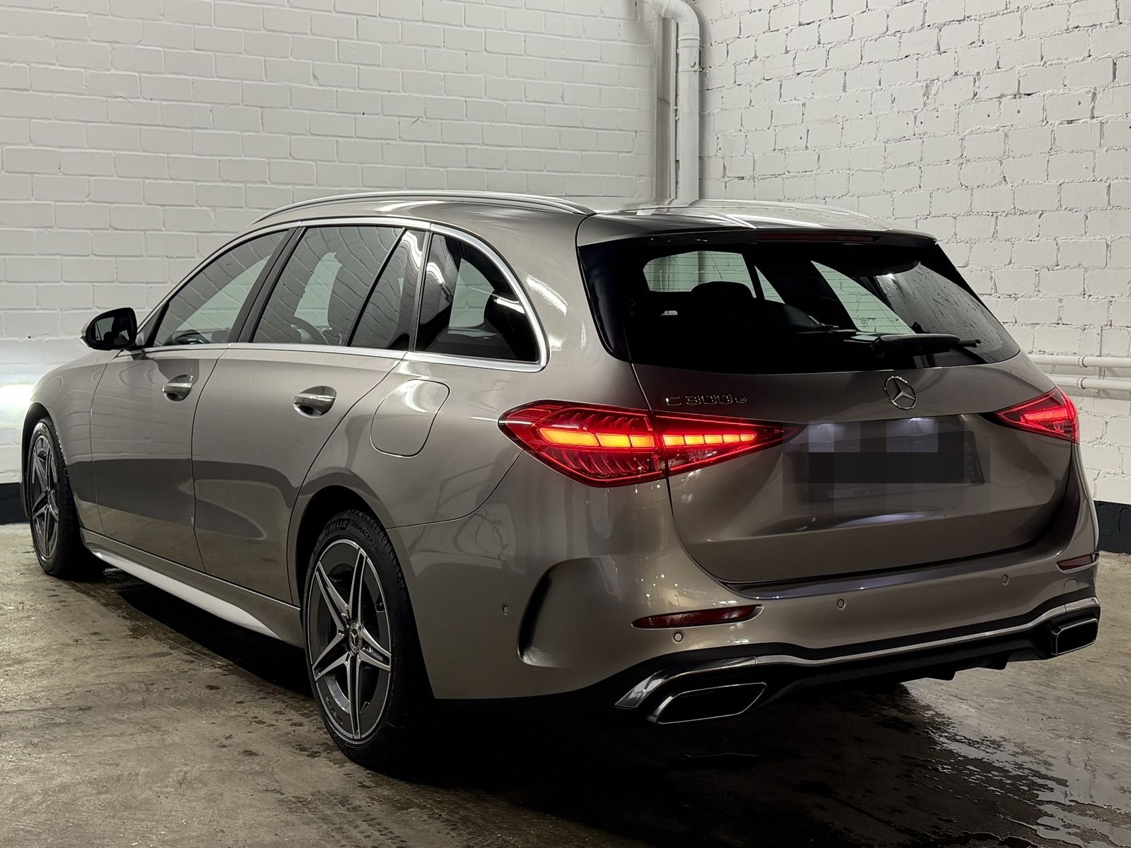 Mercedes-Benz C 300 e T 9G-TRONIC AMG Line | DISTRONIC PLUS foto 5