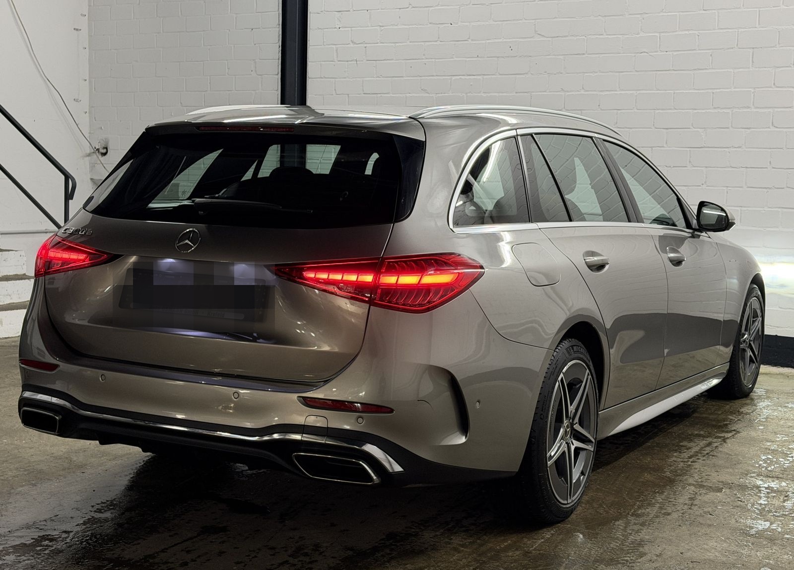 Mercedes-Benz C 300 e T 9G-TRONIC AMG Line | DISTRONIC PLUS foto 6