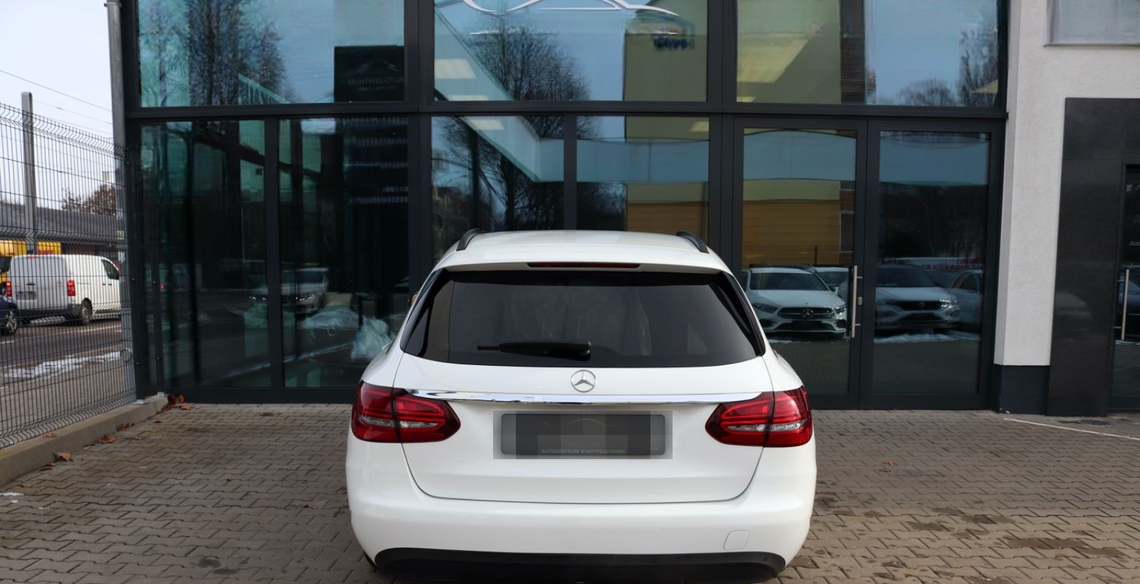 Mercedes-Benz C 180d T-Modell  Business AHK Navi Kamera Klima foto 16