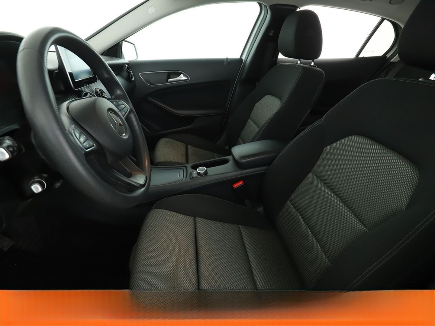 Mercedes-Benz GLA 200 d Aut.*BI-XENON*PDC*CAM*KLIMA* foto 10