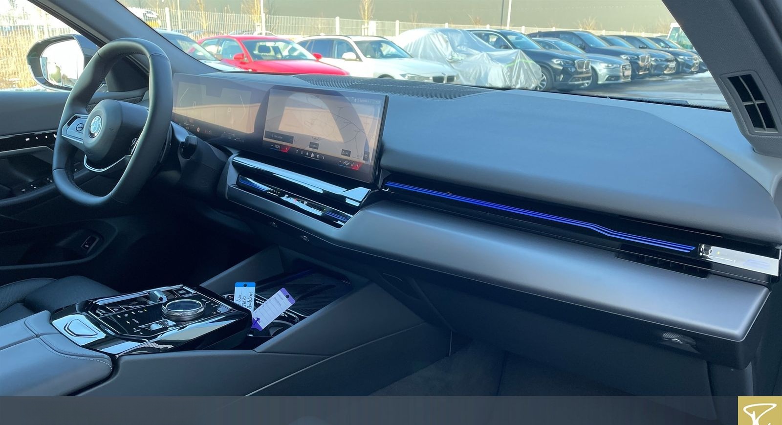 BMW 520d xDrive Lim DrAss+,Stdhz,HUD,adLED,HiFi foto 13