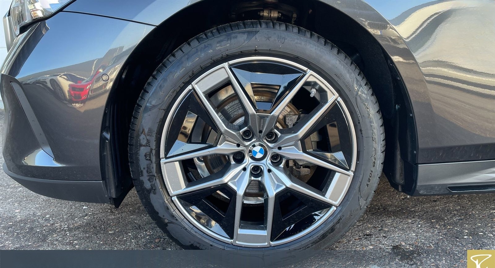 BMW 520d xDrive Lim DrAss+,Stdhz,HUD,adLED,HiFi foto 3