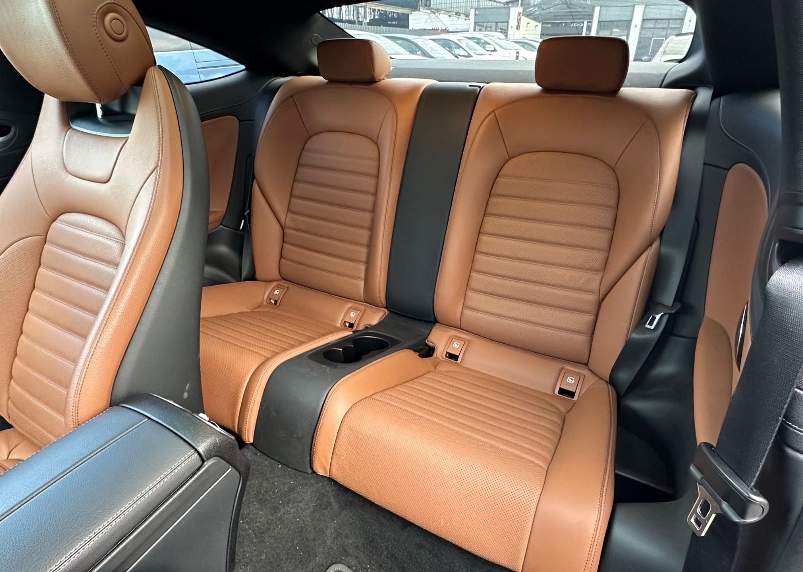 Mercedes-Benz C 400 Coupe 4Matic AMG/ Panorama/ RFK/ 2.Hand foto 9