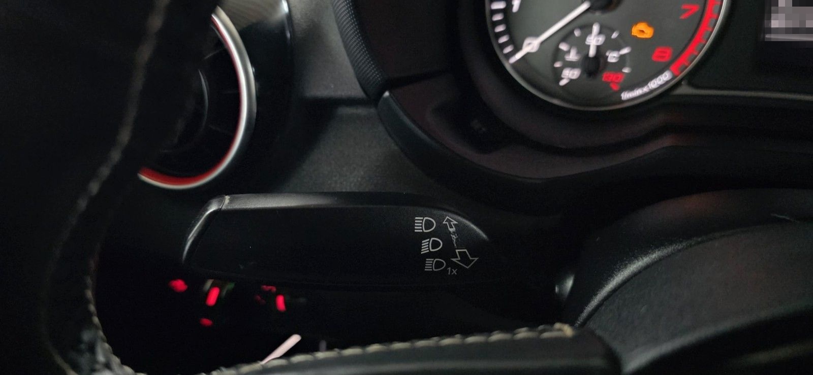 Audi S1 2.0 TFSI quattro+Bose+Schale+Navi+SHZ+H&R Gew foto 23