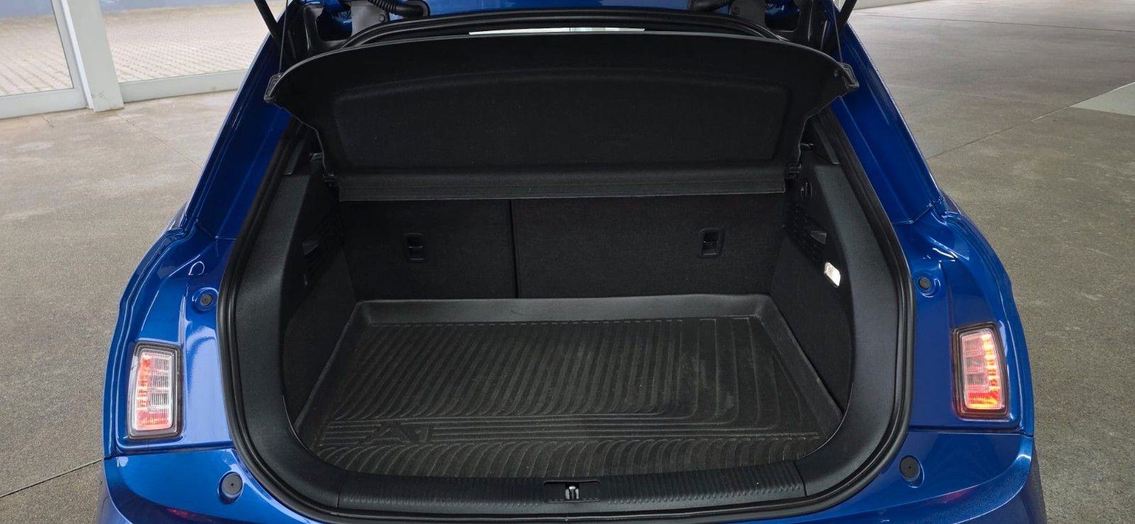 Audi S1 2.0 TFSI quattro+Bose+Schale+Navi+SHZ+H&R Gew foto 9