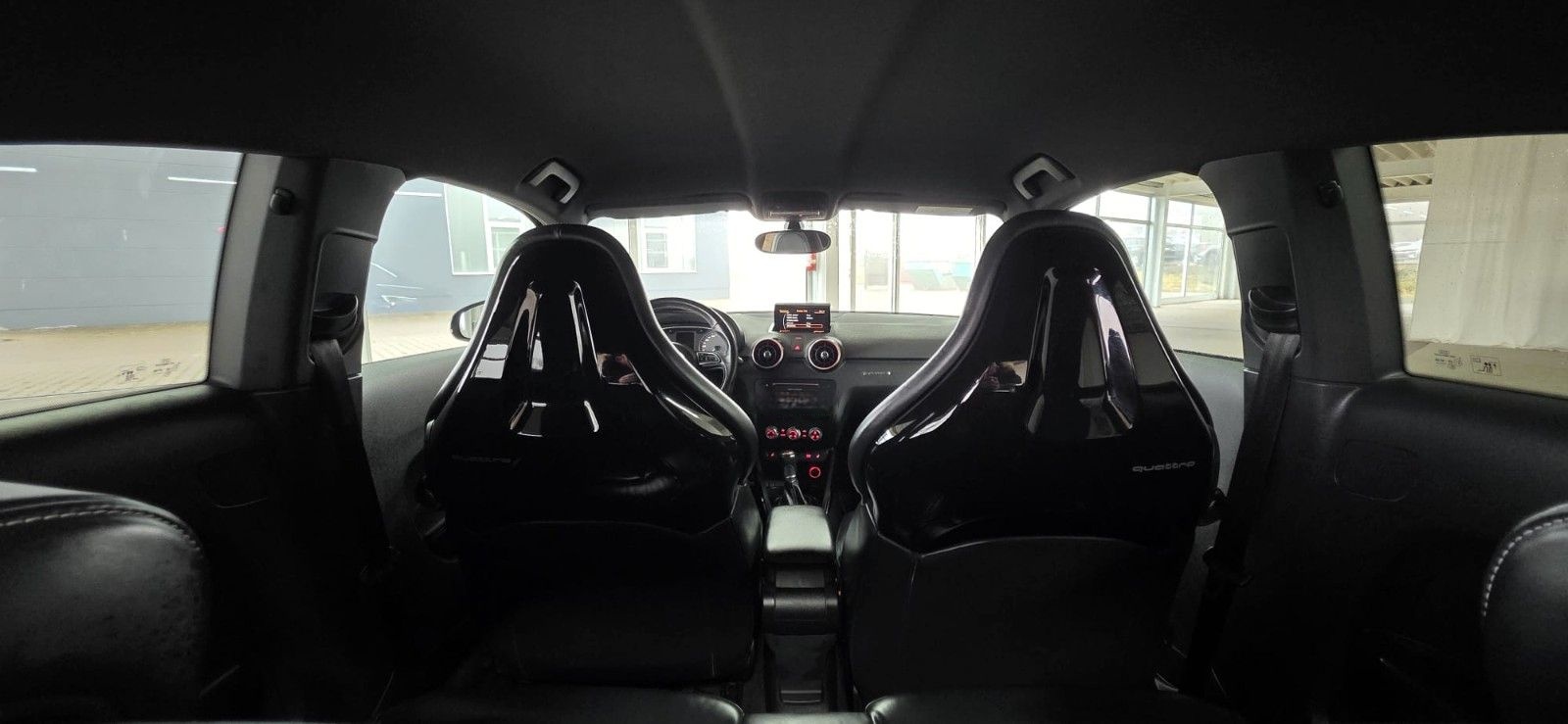 Audi S1 2.0 TFSI quattro+Bose+Schale+Navi+SHZ+H&R Gew foto 10