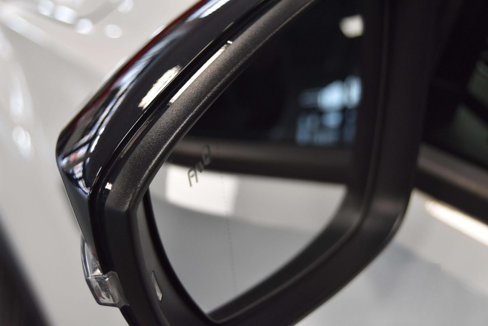 Volkswagen T-Roc R Line LED ACC SPURHALTE. 2HAND DESIGN foto 16