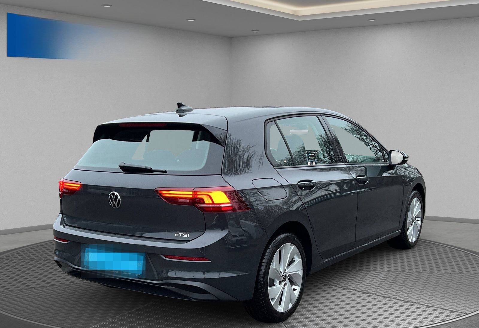 Volkswagen Golf VIII 1.5 eTSI Life DSG+LED+NAVI+ACC+HUD foto 3