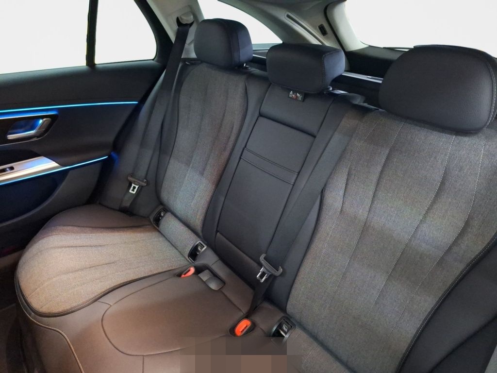 Mercedes-Benz E 300 e T Avantgarde Advanced AHK Keyless Winter foto 15