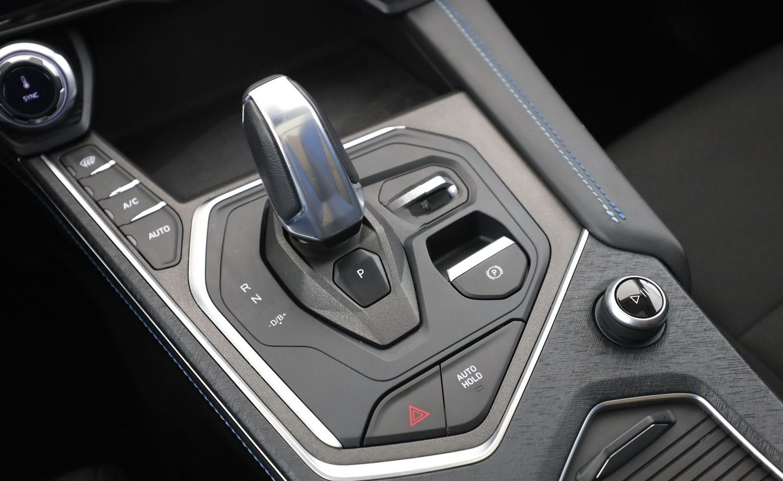 Lynk&Co 01 1.5T HEV Nav|ACC|Pano|LED|360Alarm|SHZ|20 ACC foto 13