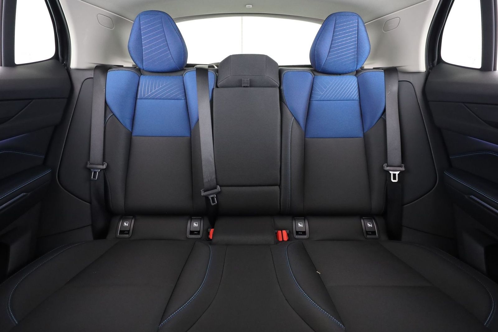 Lynk&Co 01 1.5T HEV Nav|ACC|Pano|LED|360Alarm|SHZ|20 ACC foto 16