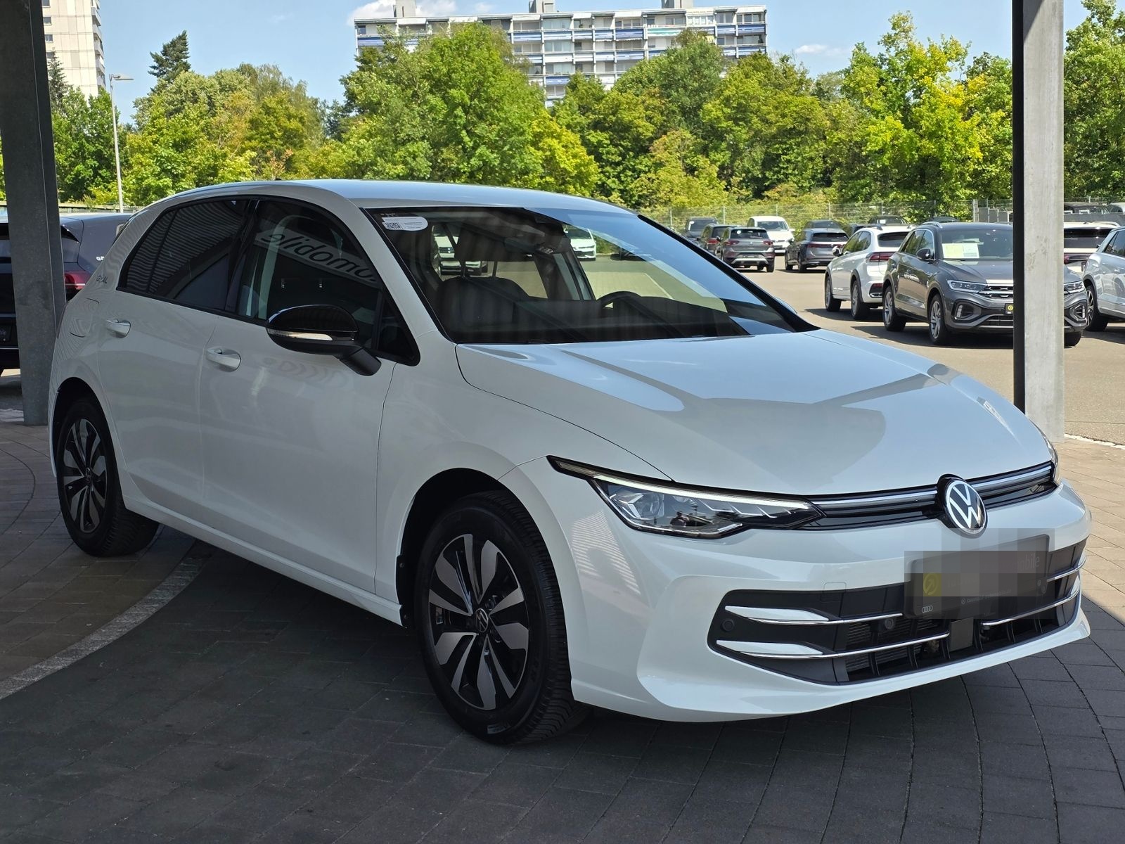 Volkswagen Golf VIII 1.5 eTSI DSG GOAL AHK/RFK/LED/ACC/GJR foto 4