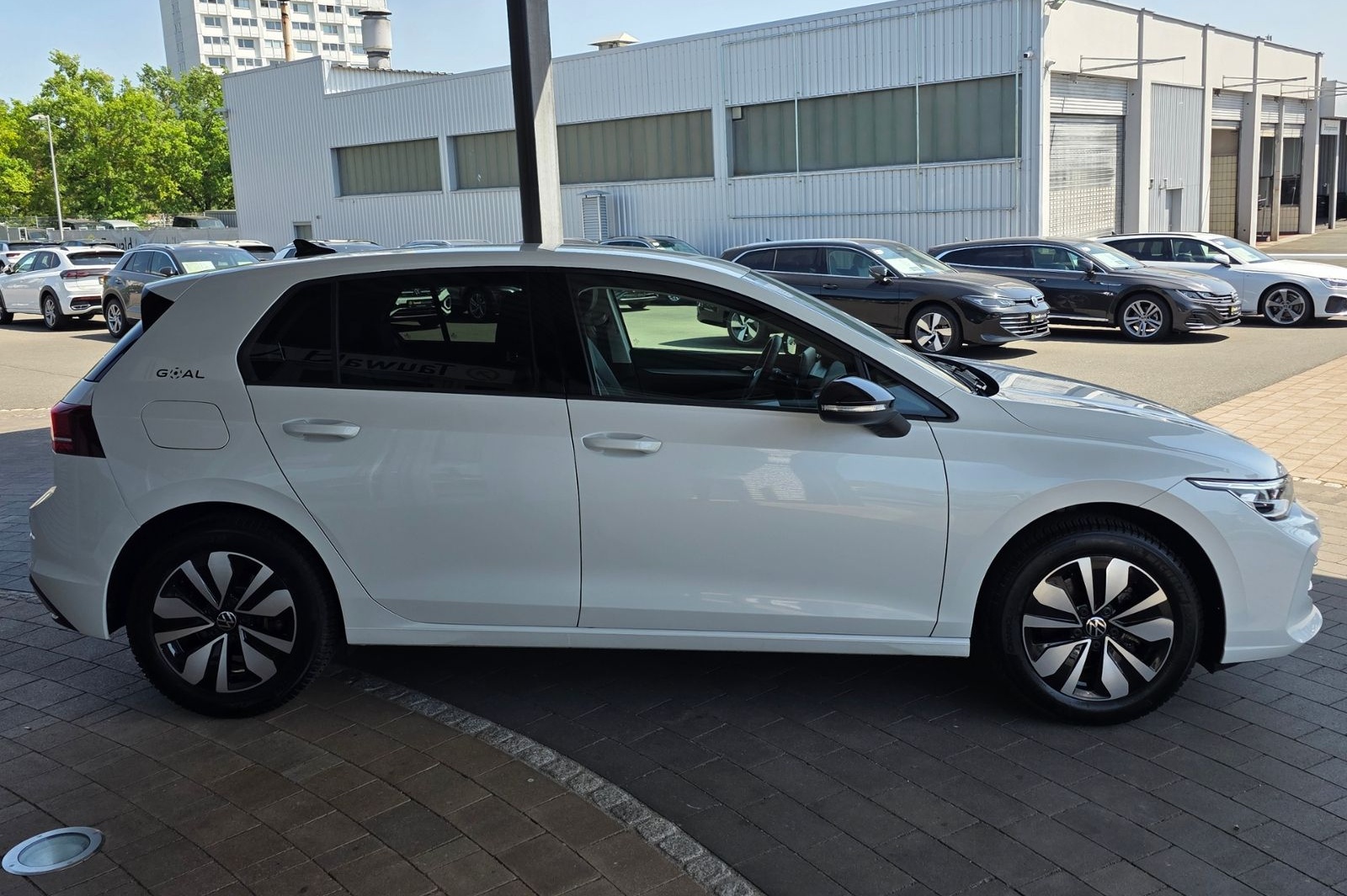 Volkswagen Golf VIII 1.5 eTSI DSG GOAL AHK/RFK/LED/ACC/GJR foto 5