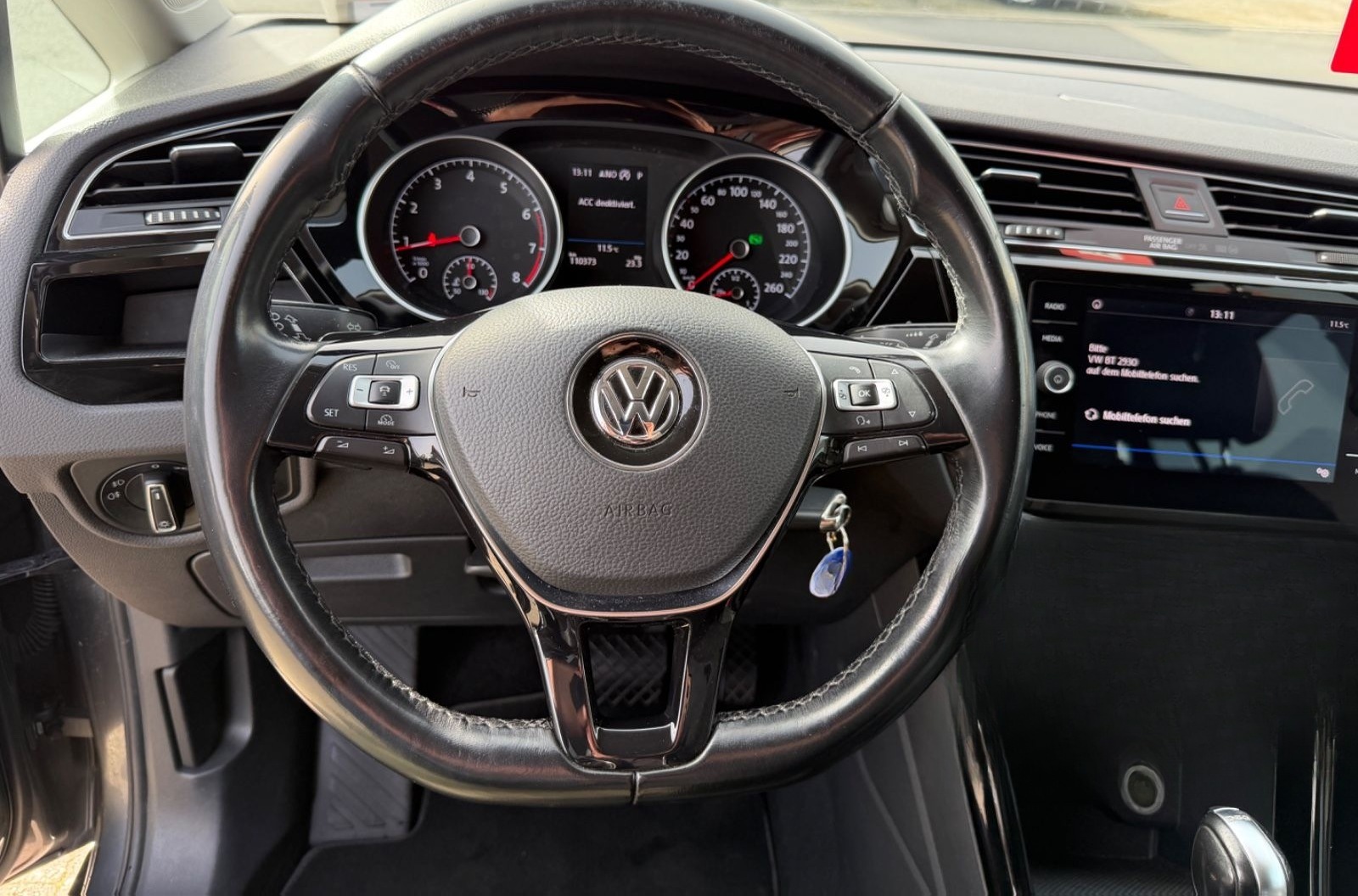 Volkswagen Touran Highline DSG LED AHK ACC LED KAMERA LEDER foto 24