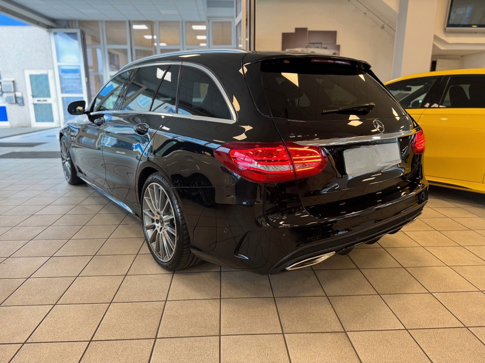 Mercedes-Benz C 200T AMG 9G-Tr. Rü-Ka SHZ LED Ambiente Navi foto 4