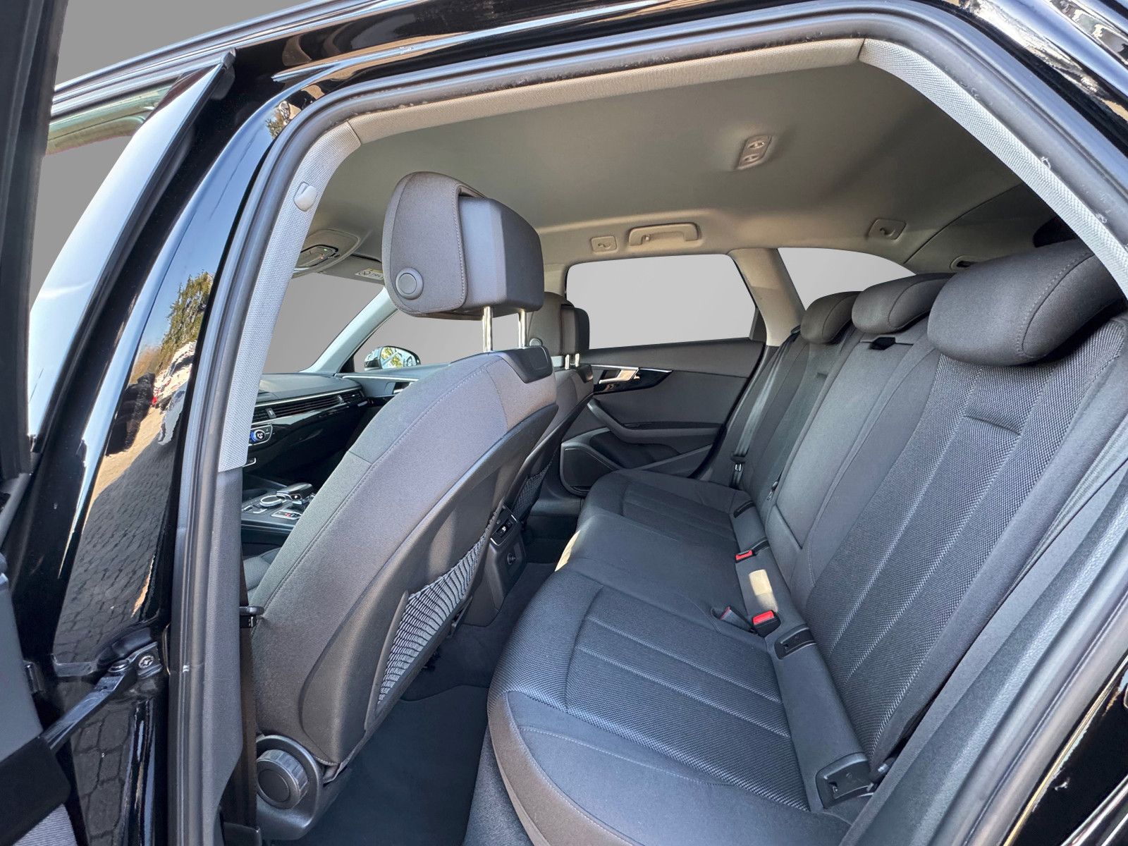 Audi A4 Avant 2.0 40 TDI S-Tronic*Xenon*ACC*8-fach* foto 20