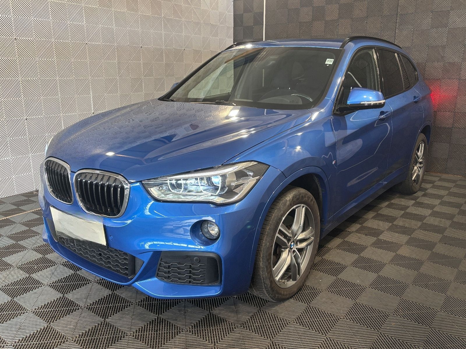BMW X1 20d XD.*M SPORT*SHADOW-LED-PANO-AHK-ALCAN-PDC foto 2