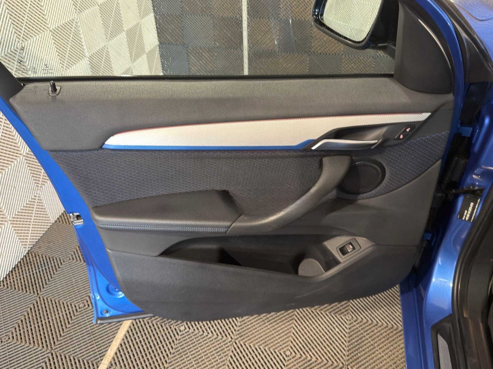 BMW X1 20d XD.*M SPORT*SHADOW-LED-PANO-AHK-ALCAN-PDC foto 19