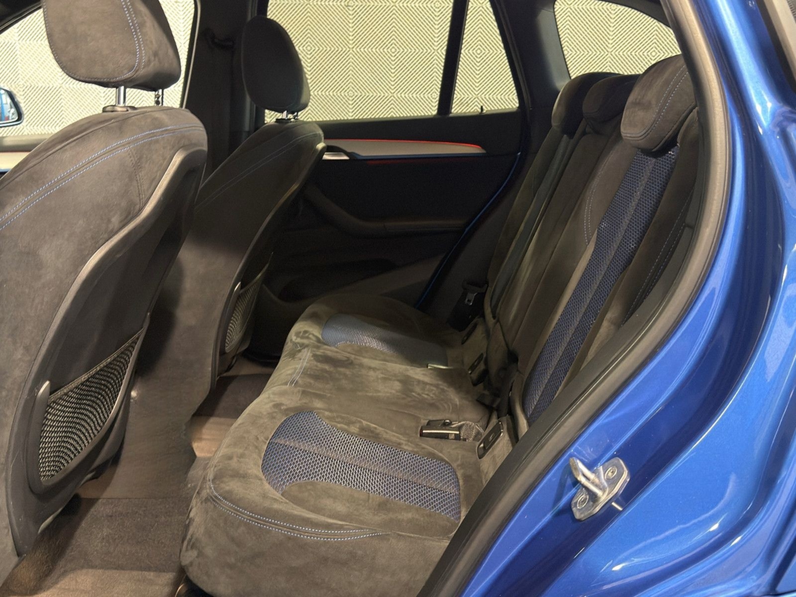 BMW X1 20d XD.*M SPORT*SHADOW-LED-PANO-AHK-ALCAN-PDC foto 23