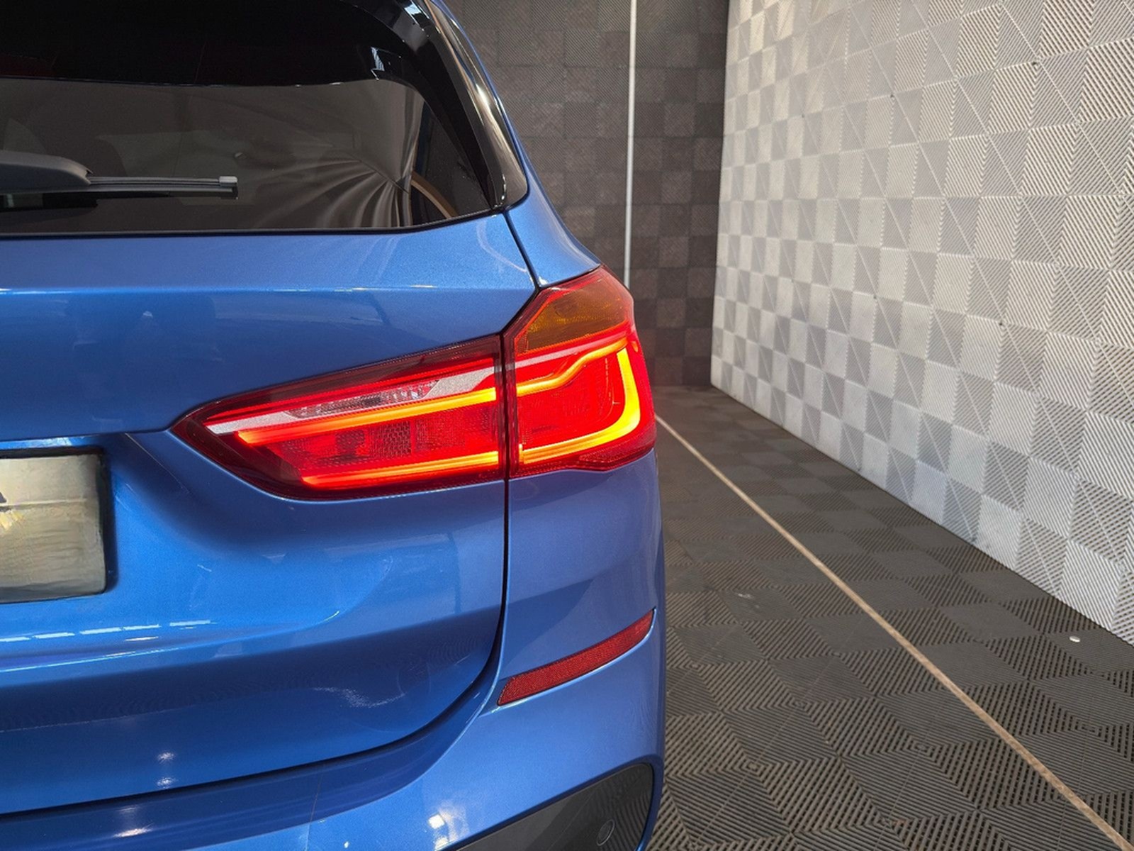 BMW X1 20d XD.*M SPORT*SHADOW-LED-PANO-AHK-ALCAN-PDC foto 8