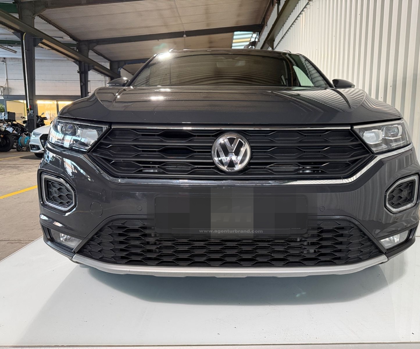 Volkswagen T-Roc 2.0 TSI*Sport 4Motion*LED*Navi* foto 2