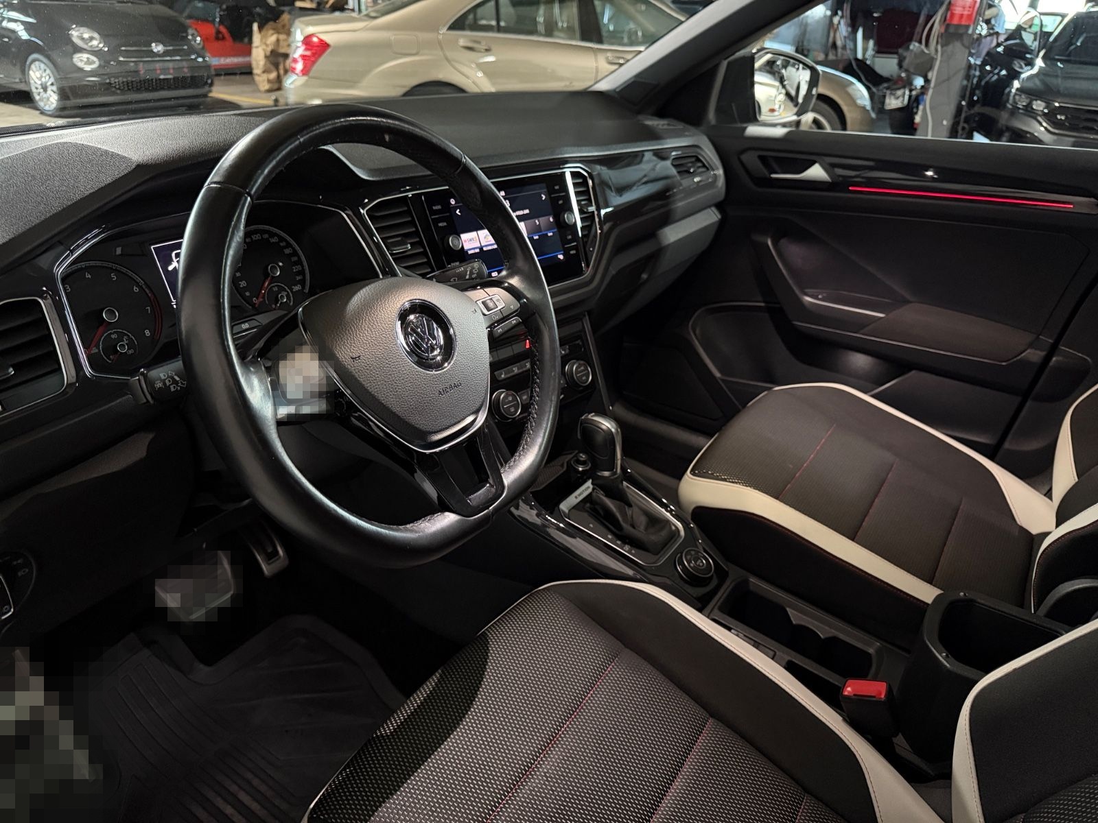 Volkswagen T-Roc 2.0 TSI*Sport 4Motion*LED*Navi* foto 13
