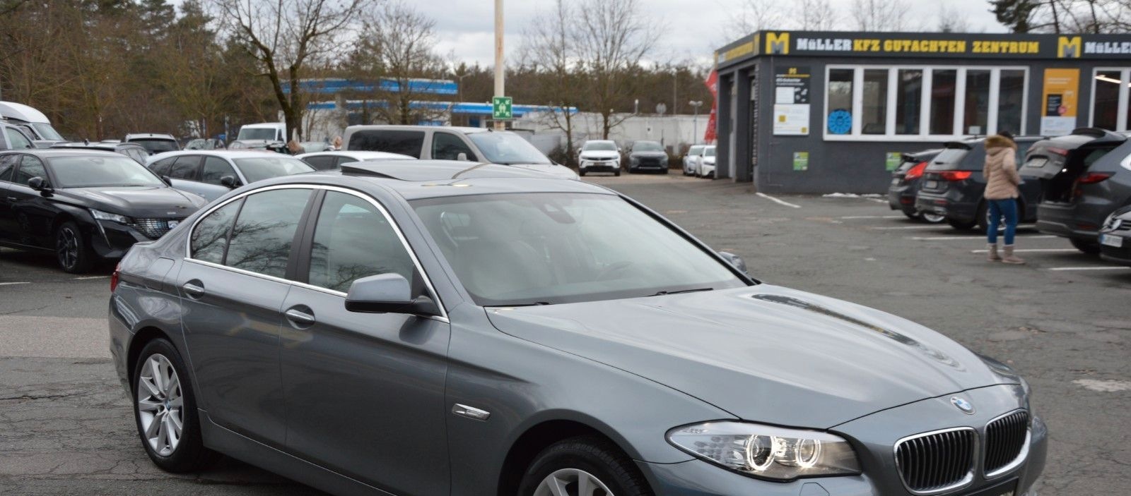 BMW 530d Lim xDr ACC"SzHz"NAVI"SzBel"KomfSz"BiXen foto 3