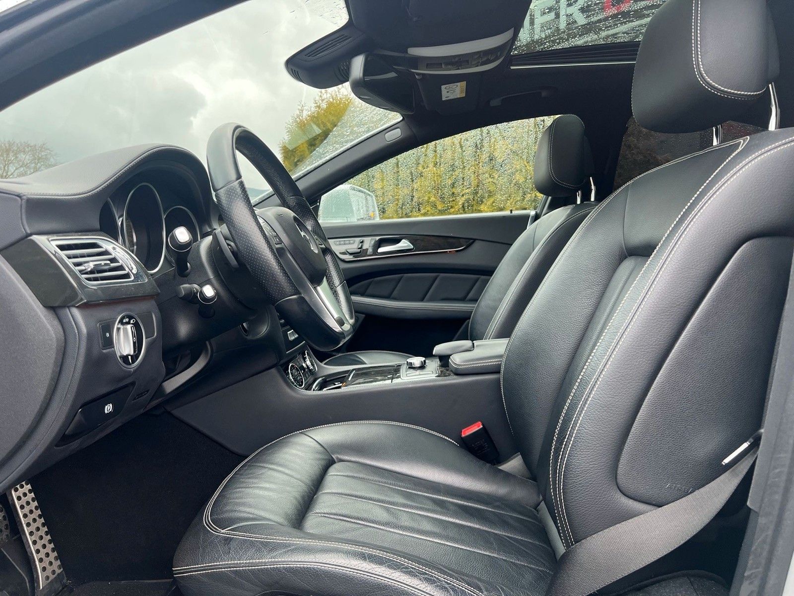 Mercedes-Benz CLS 500 foto 5