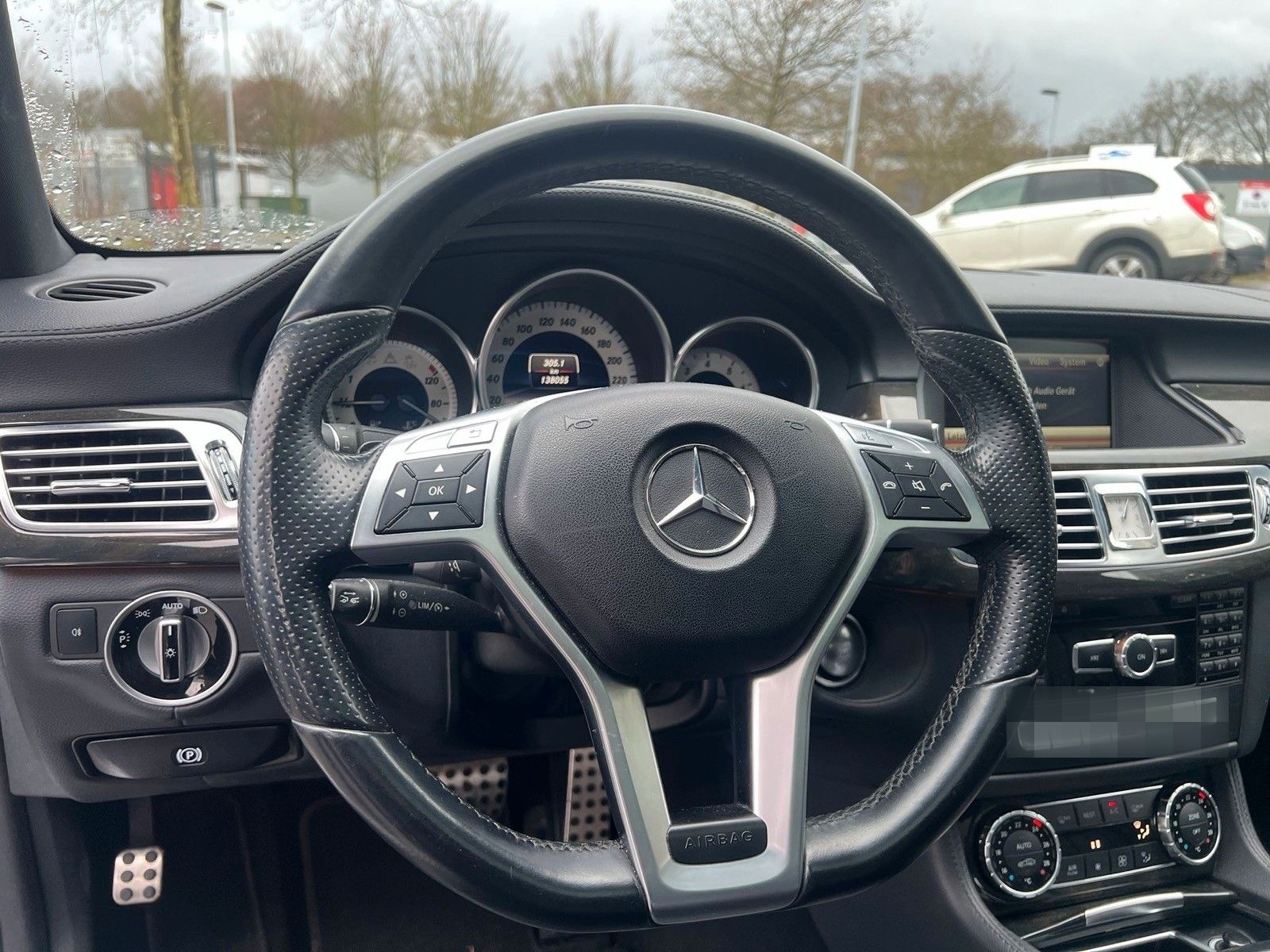 Mercedes-Benz CLS 500 foto 6