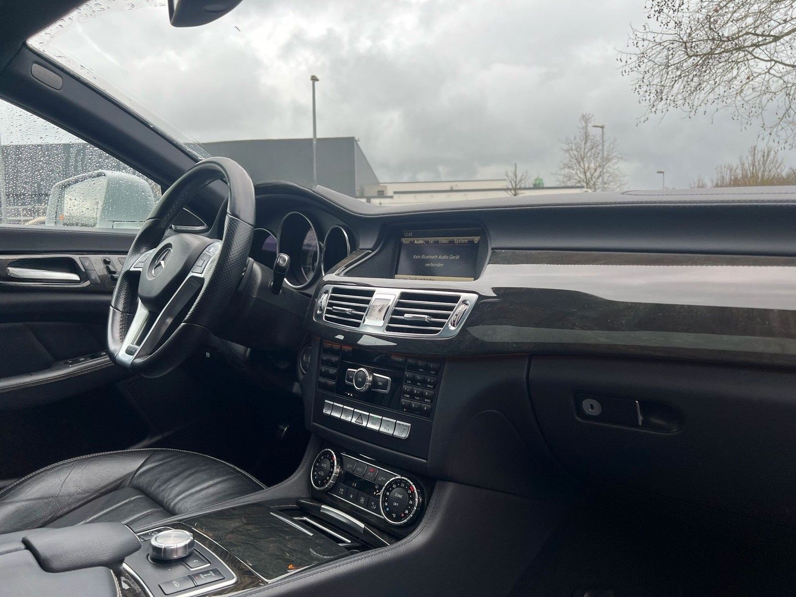 Mercedes-Benz CLS 500 foto 10