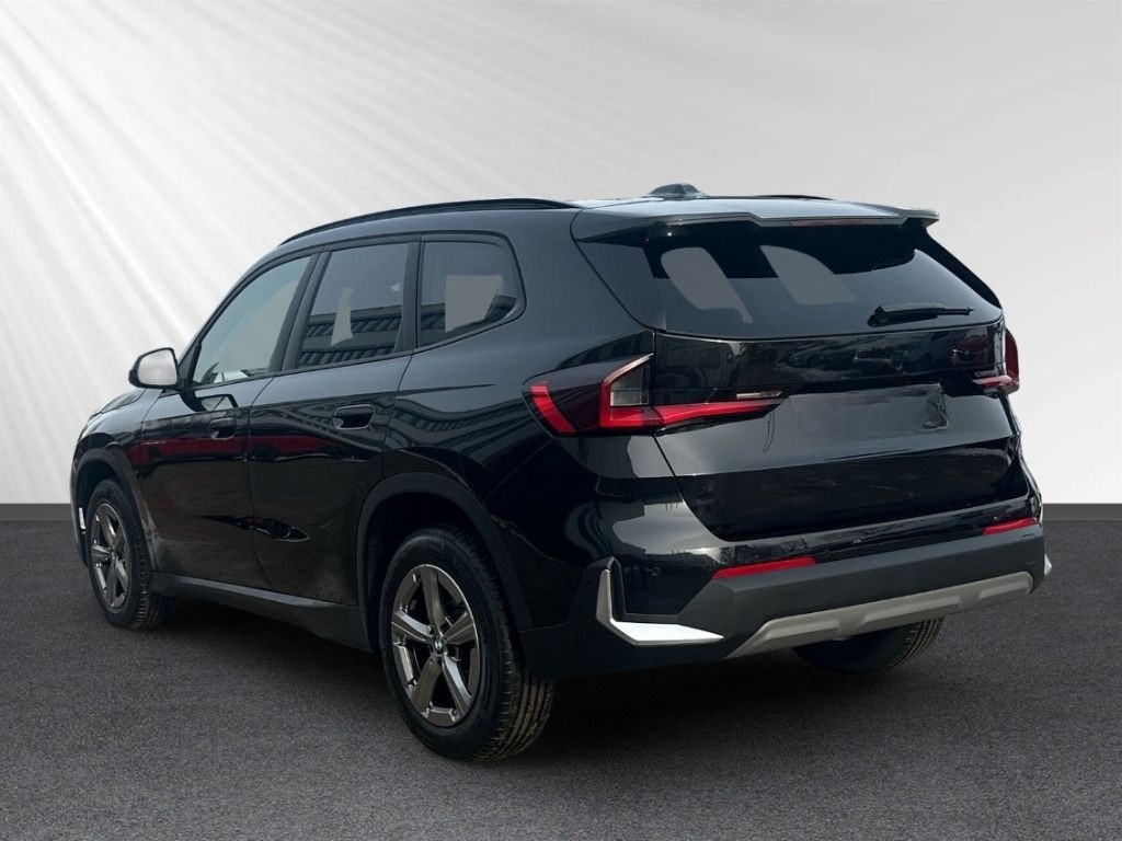 BMW X1 sDrive18d Sportsitze adapt. LED Aktivsitze foto 3