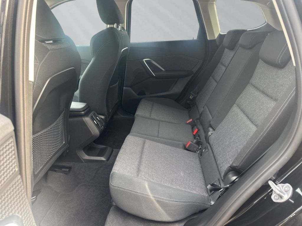 BMW X1 sDrive18d Sportsitze adapt. LED Aktivsitze foto 9