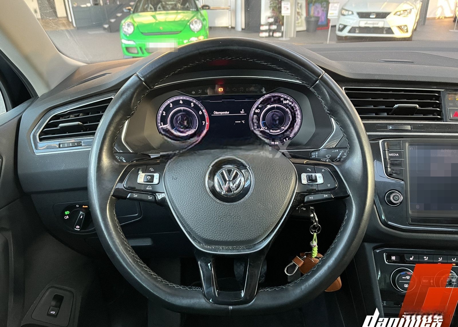 Volkswagen Tiguan Highline R-Line 4M Panorama Carplay Kame foto 15