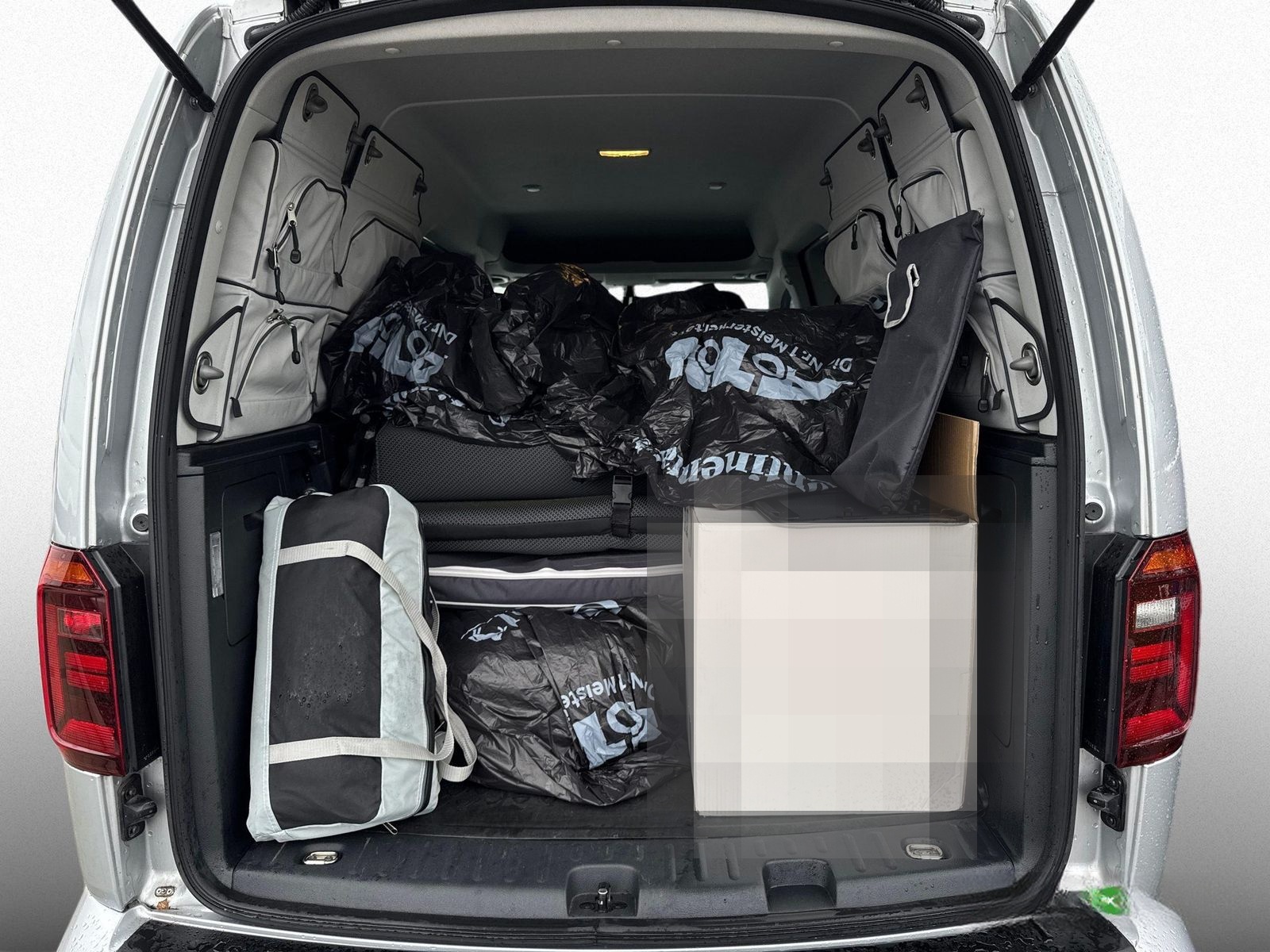 Volkswagen Caddy Maxi Beach 1.4 TSI DSG AHK NAVI XENON foto 13