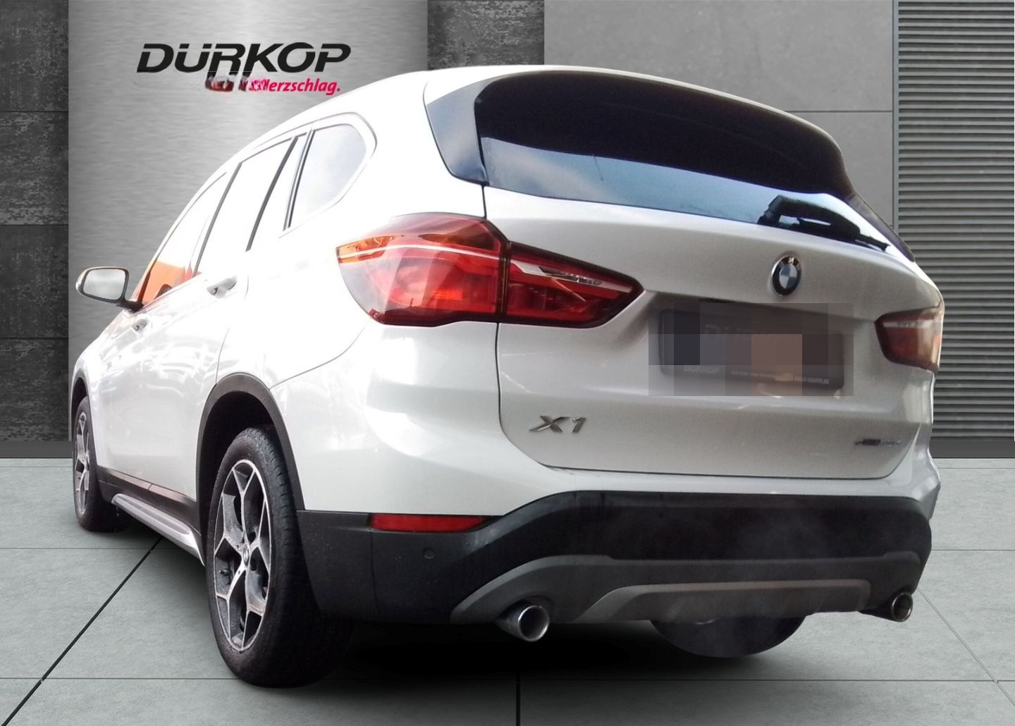 BMW X1 X-Line 2.0D HUD Navi LED SHZ Keyless El. Heck foto 3