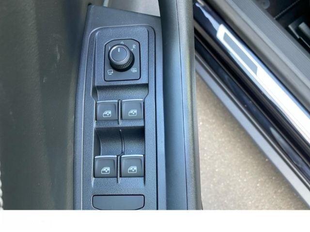 Volkswagen T-Roc Cabrio R-Line 1.5 TSI DSG NAVI AHK KAMERA  foto 10