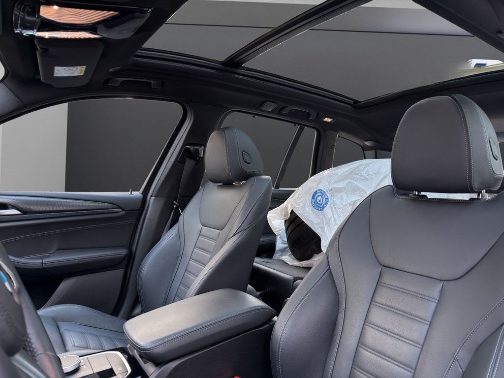 BMW X3 xDrive30d M-SPORT LED NAVI PANO KAMERA 19" foto 18