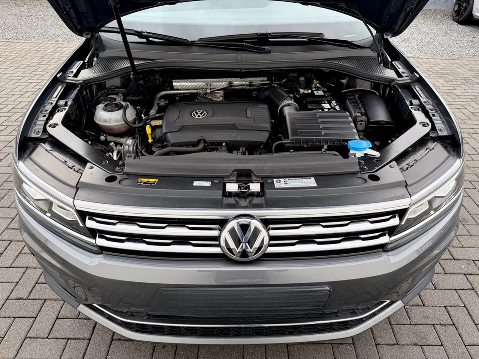 Volkswagen Tiguan Highline 2.0 TSI DSG 4Motion /LED/ACC/CAM foto 13