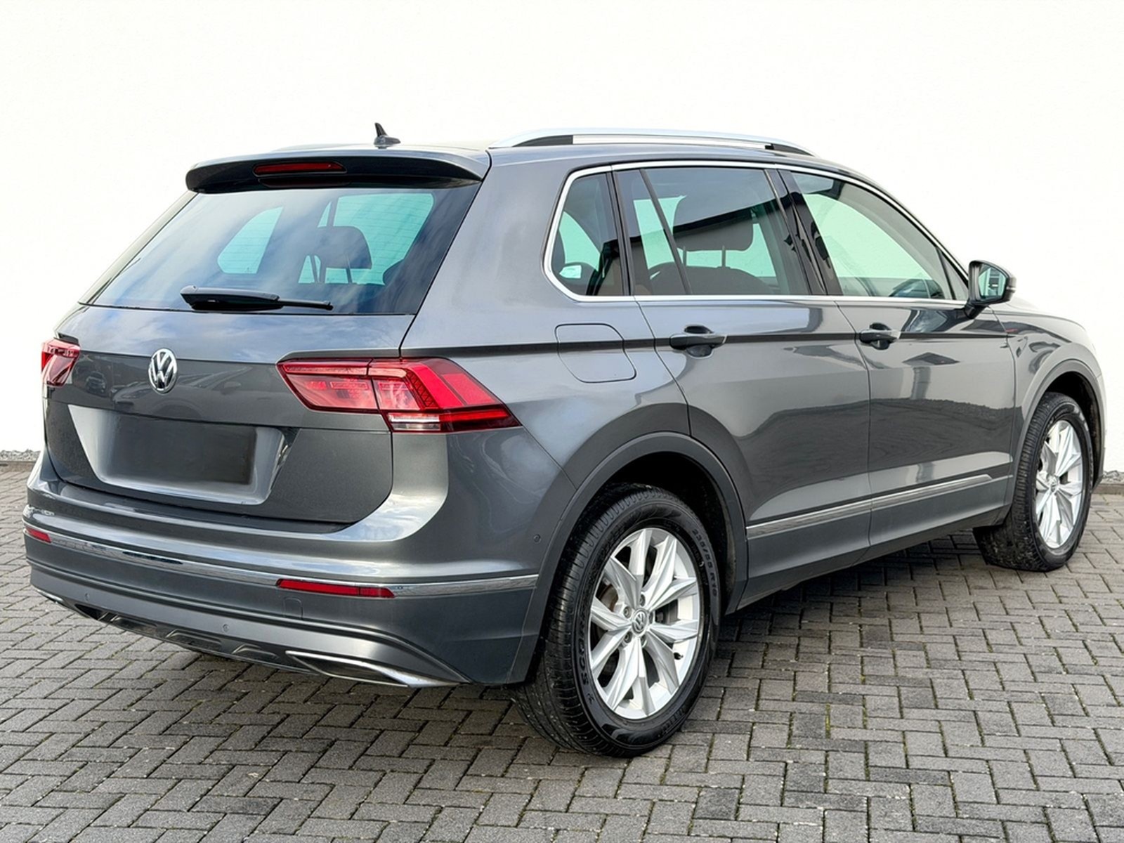 Volkswagen Tiguan Highline 2.0 TSI DSG 4Motion /LED/ACC/CAM foto 5