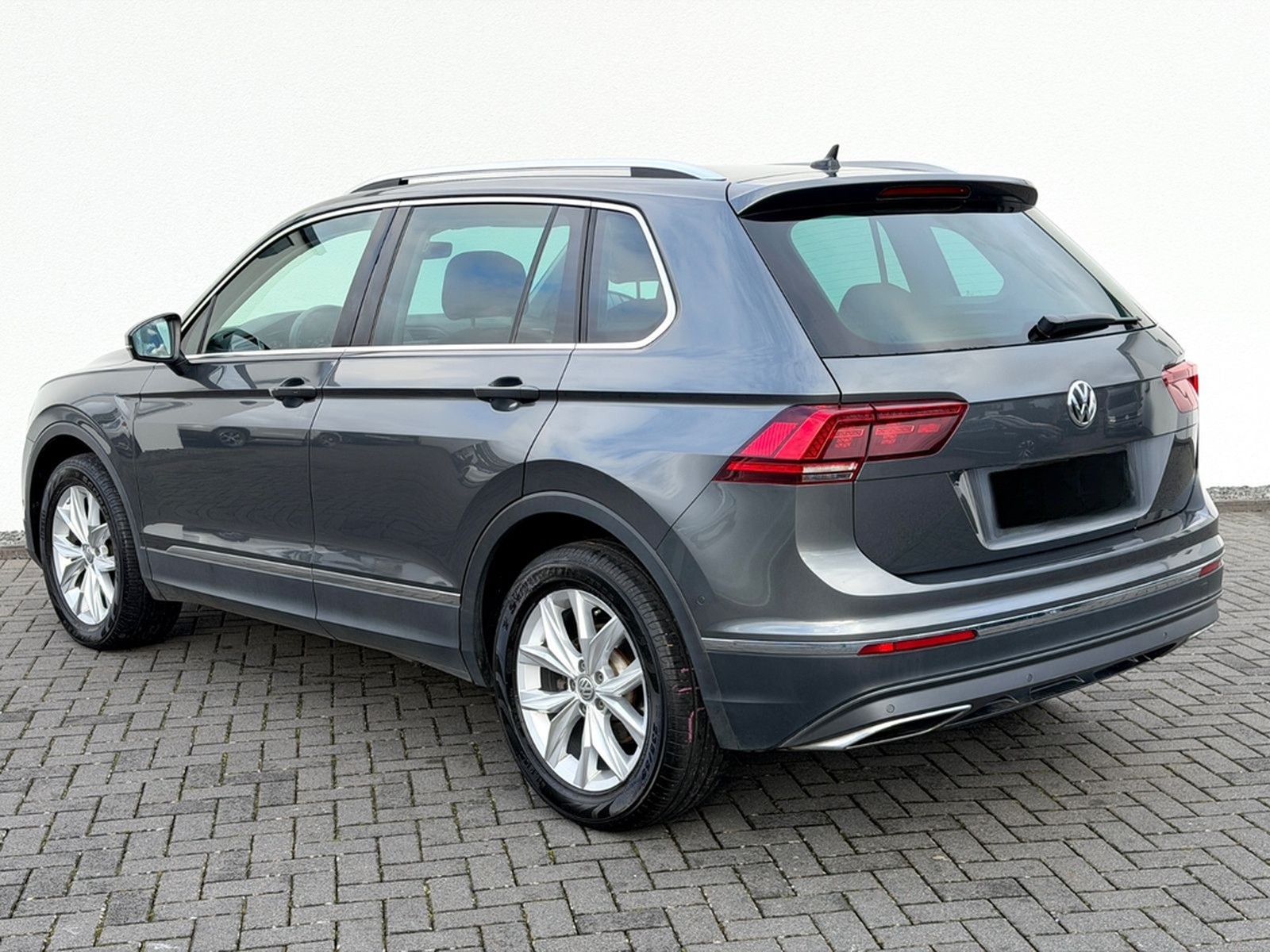 Volkswagen Tiguan Highline 2.0 TSI DSG 4Motion /LED/ACC/CAM foto 7