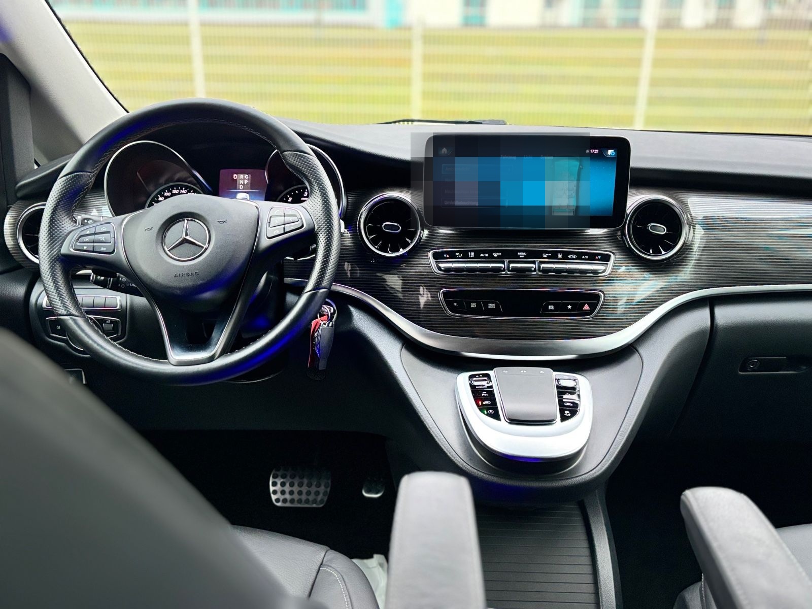 Mercedes-Benz V-300d 4 Matik Avantgarde Edition  Extra Long foto 2