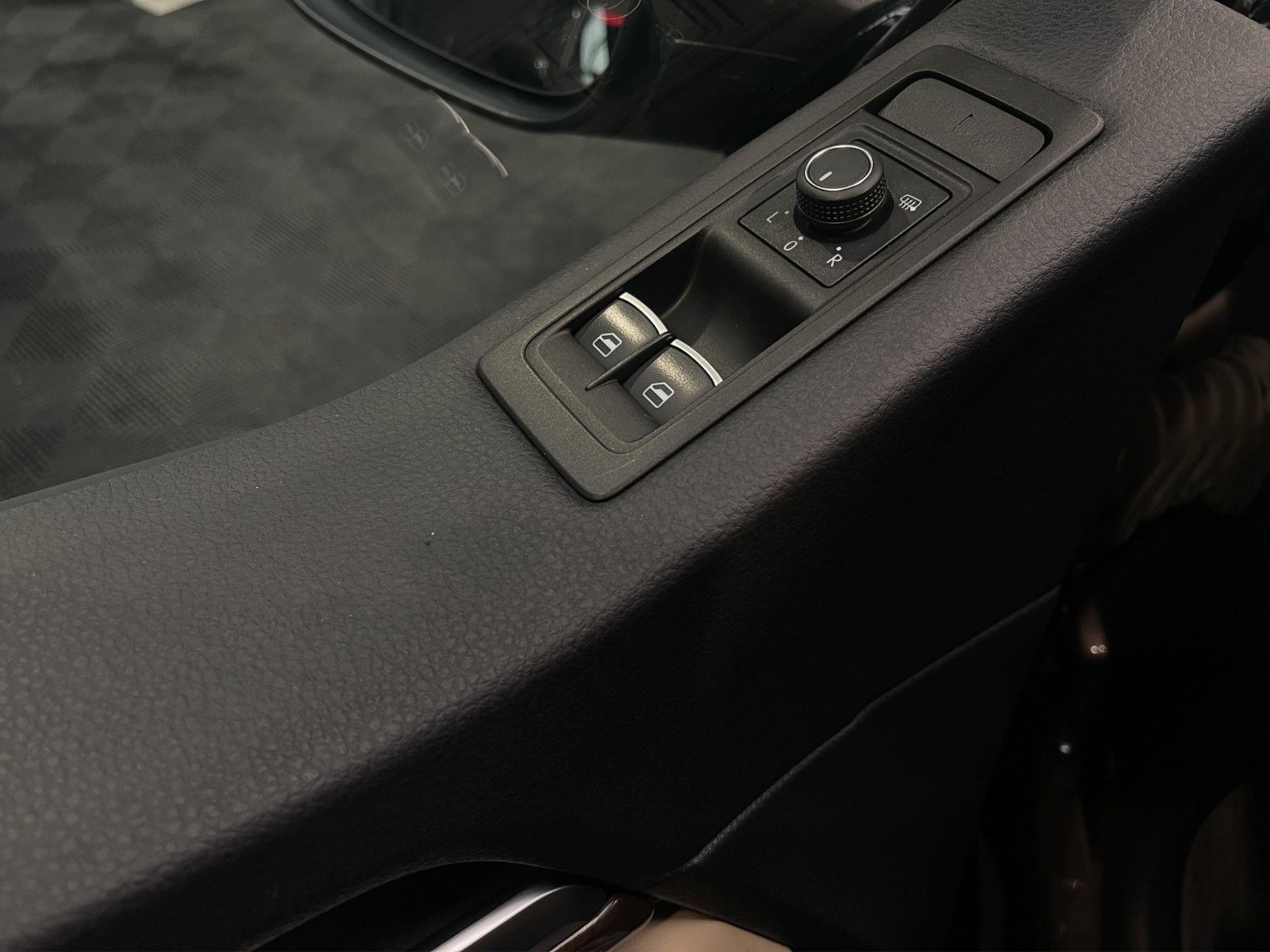 Volkswagen T6 Multivan Highline 4Motion | AHK | KAMERA |PDC foto 12