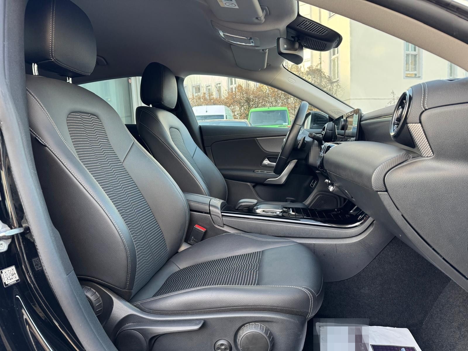 Mercedes-Benz CLA 200 D Shooting Brake 8G-DCT Business foto 15