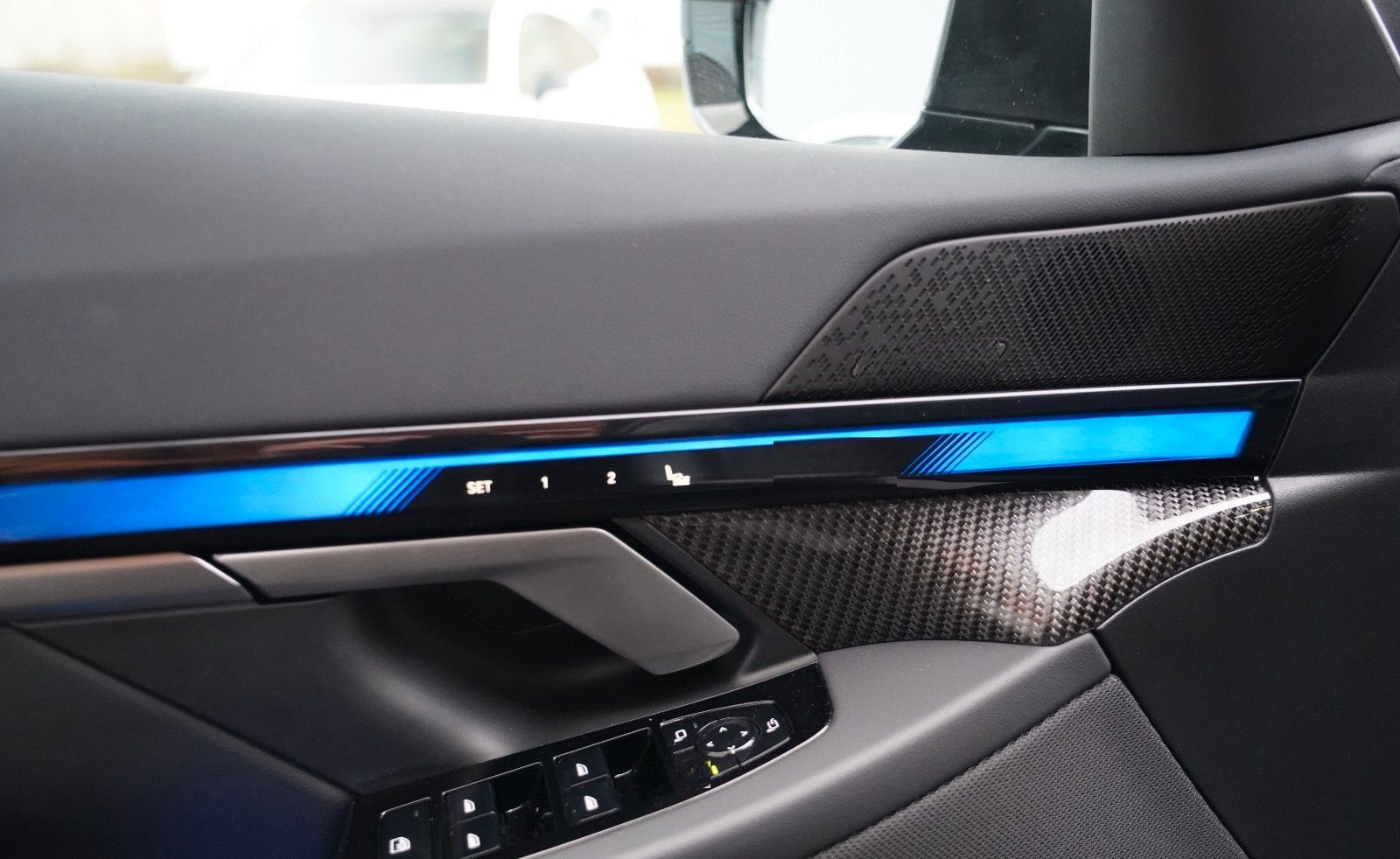 BMW 520d xDrive M Sport ICONIC KEY 360 HUD H&K MEMO foto 13