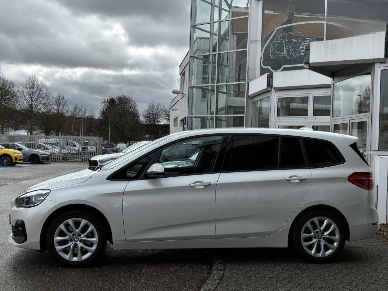 BMW 220d GranTourer xDrive HUD NaviPlus HiFi LED AHK foto 5