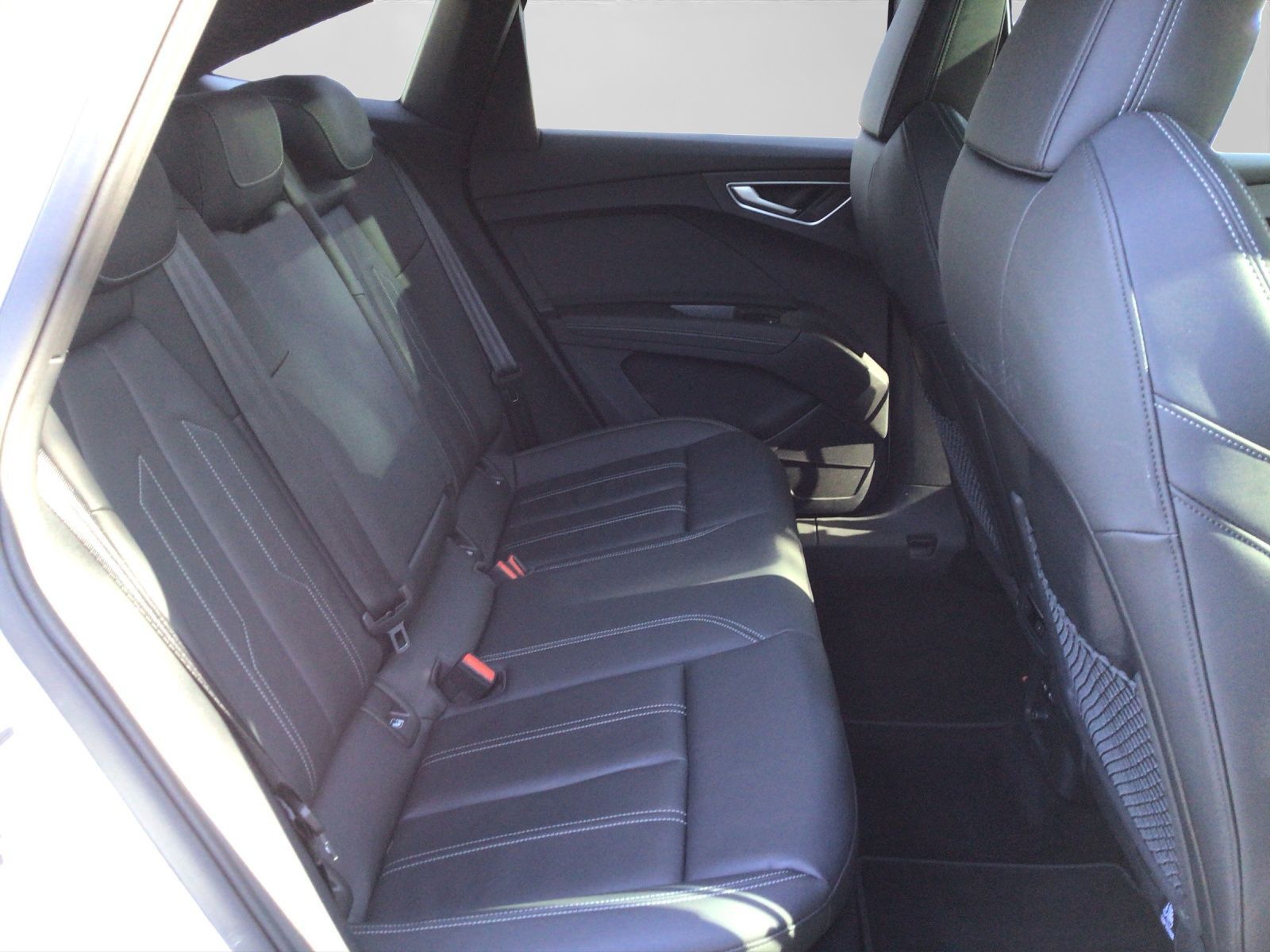 Audi Q4 e-tron Sportback 45 Q 2x S LINE UPE77 LM20 PA foto 6