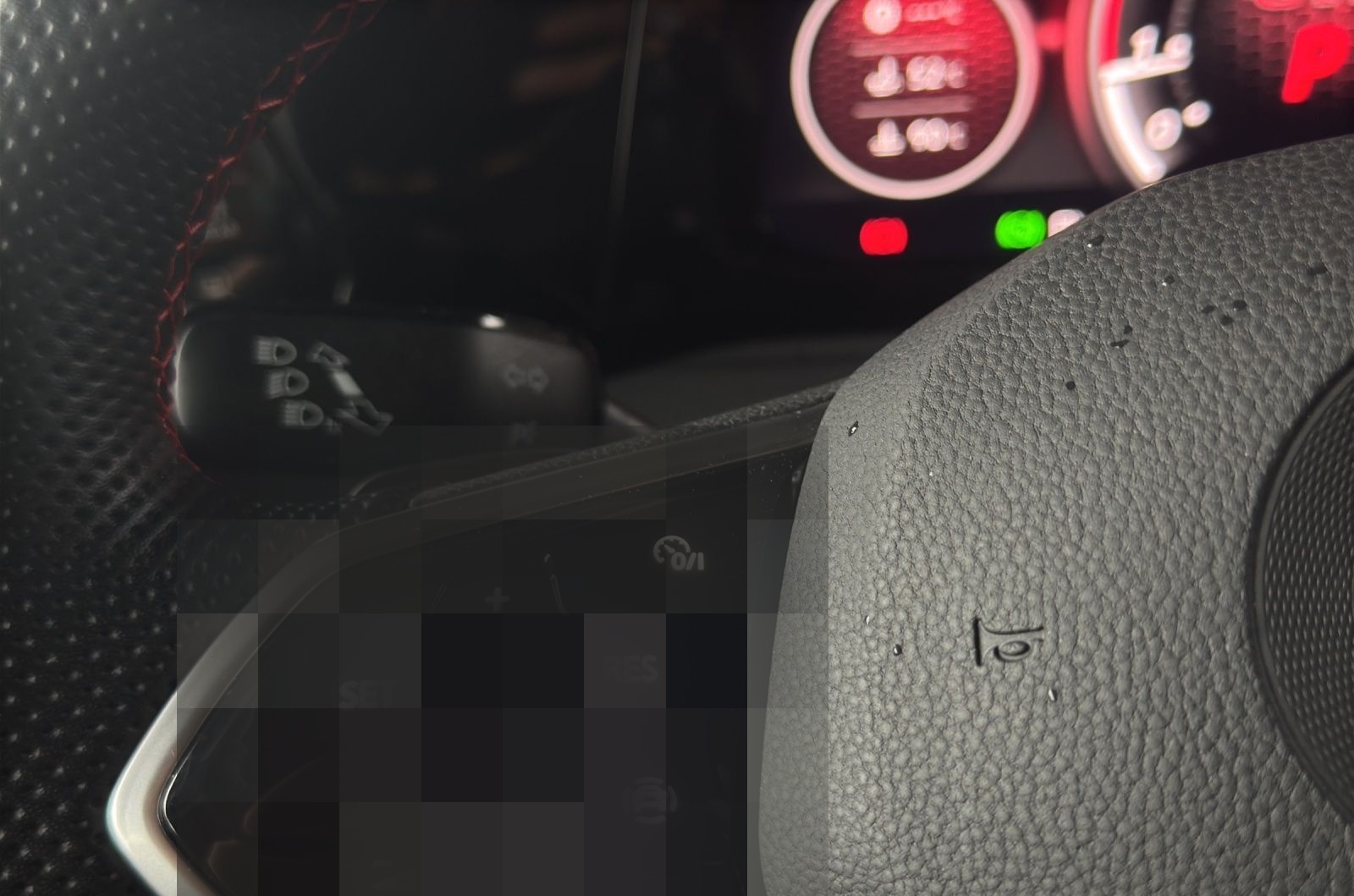 Volkswagen Golf VIII GTI CLUBSPORT 2.0 TSI DSG LED PLUS DCC foto 18