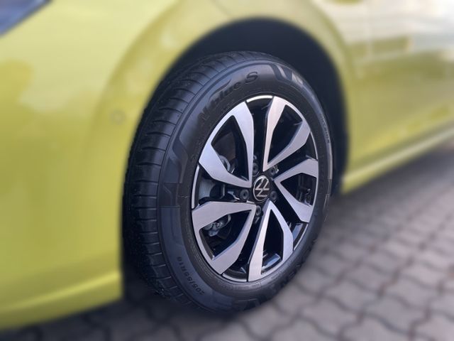 Volkswagen Golf VIII Active 1.5 TSI KLIMA LED NAVI ALU foto 9