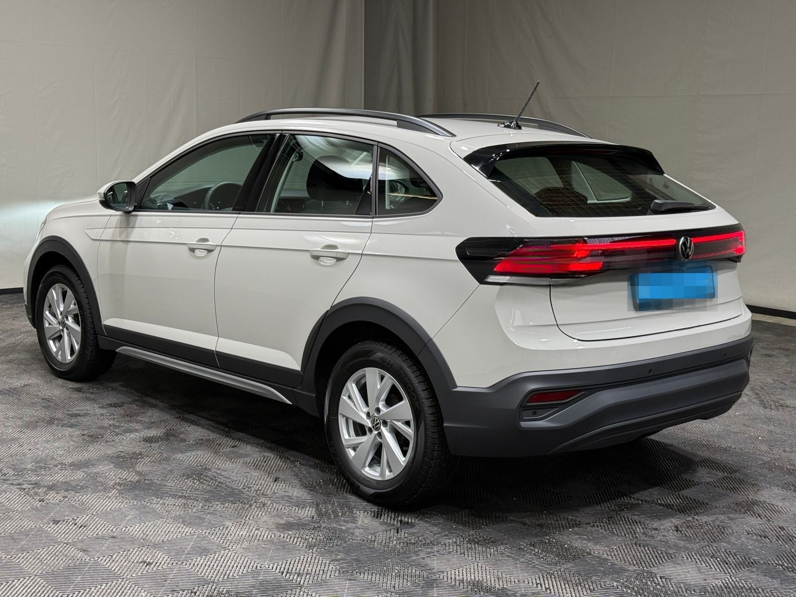 Volkswagen Taigo Life 1.0 TSI | LED NAVI ACC RÜKA SITZHZ foto 5